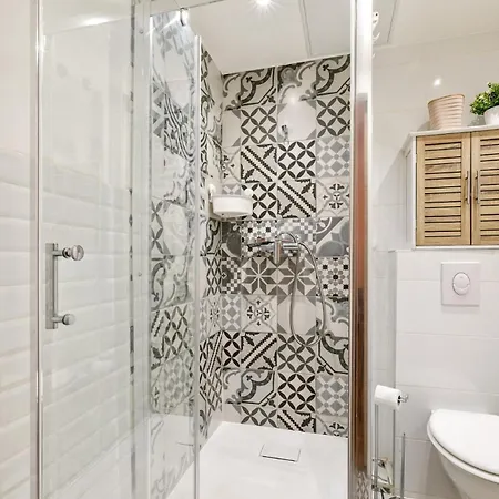 Cozy Retreat In Old * Nizza